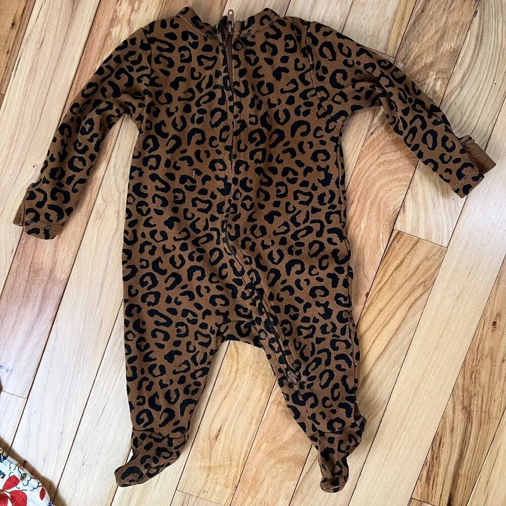 Old Navy Baby Girl Footie Pajama/Blouse Bundle Size 0-3M